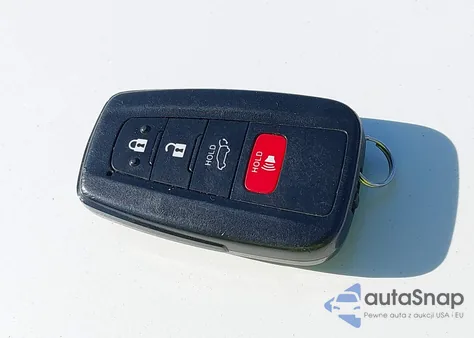 2022 Toyota Rav4 Hybrid Xse z USA, uszkodzony, nr VIN 4T3E6RFV3NU077928